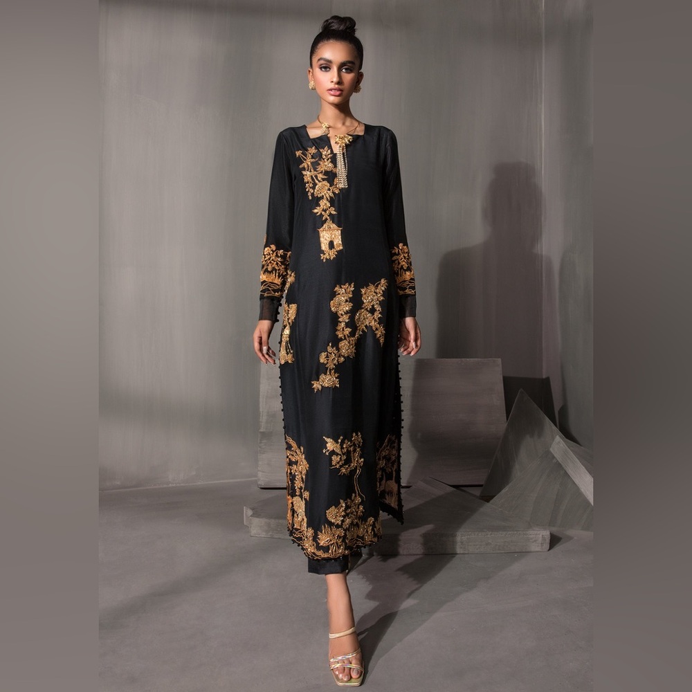 Saira Shakira Foncé Pakistani Dress